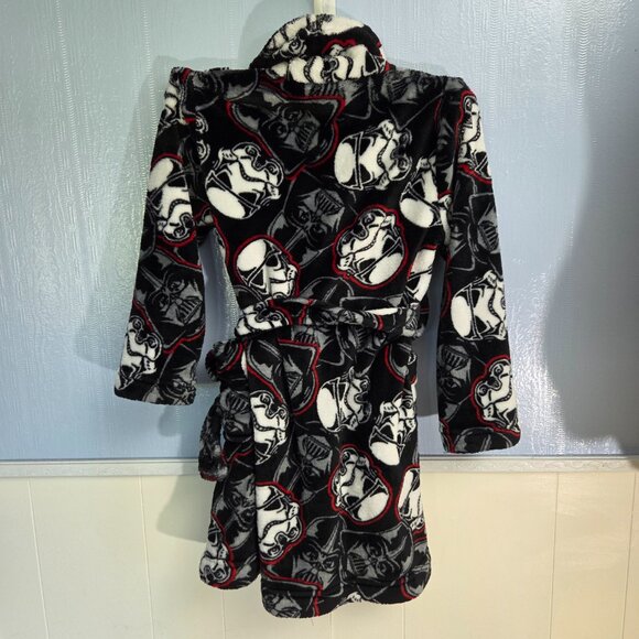 Star Wars Boy's Small Black White Red Stormtrooper Front Tie Fuzzy Robe - Picture 2 of 6